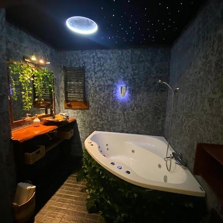 Tropicana Jacuzzi Apartment Krakow Exterior photo